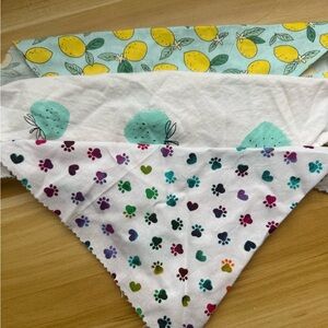Set of 3 dog bandannas 🐶💕